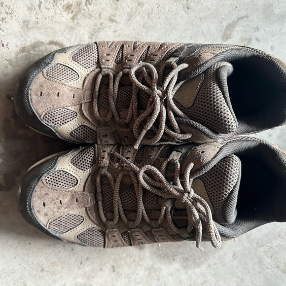 Merrell Brown Athletic Shoes - Picture 2 of 4